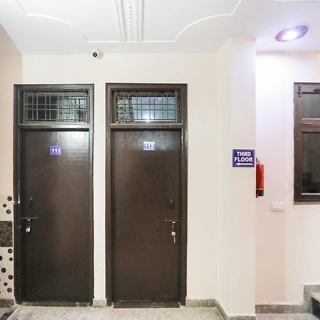 Spot On Main View Guest House Near Leisure Valley Park Gurgaon Buitenkant foto