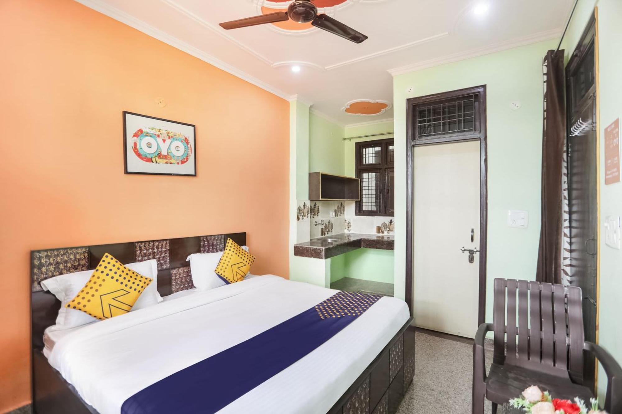 Spot On Main View Guest House Near Leisure Valley Park Gurgaon Buitenkant foto