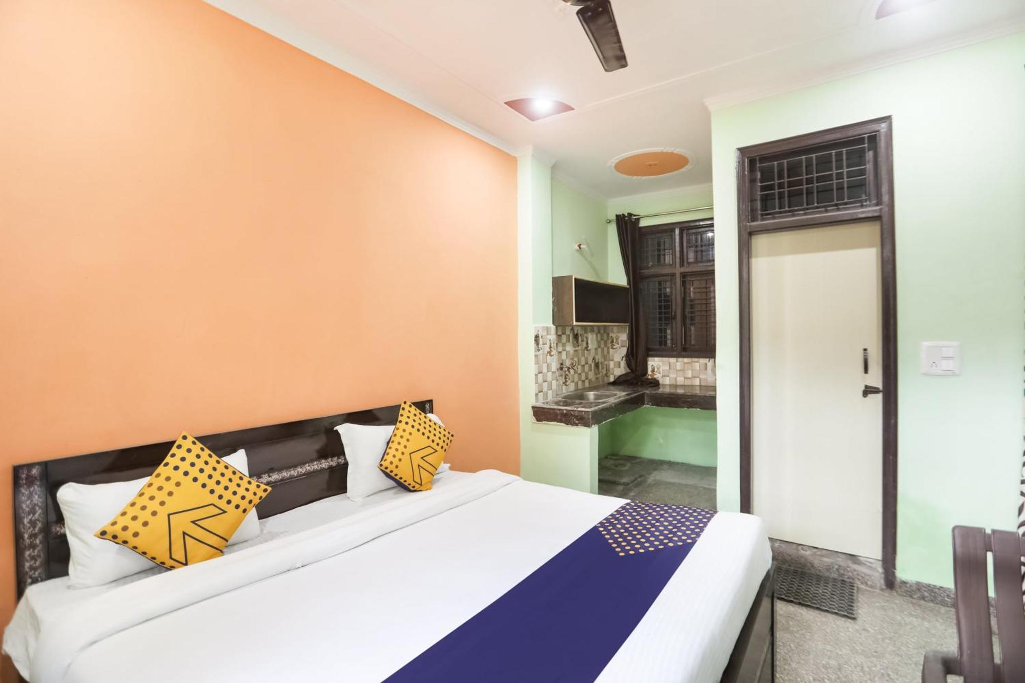 Spot On Main View Guest House Near Leisure Valley Park Gurgaon Buitenkant foto